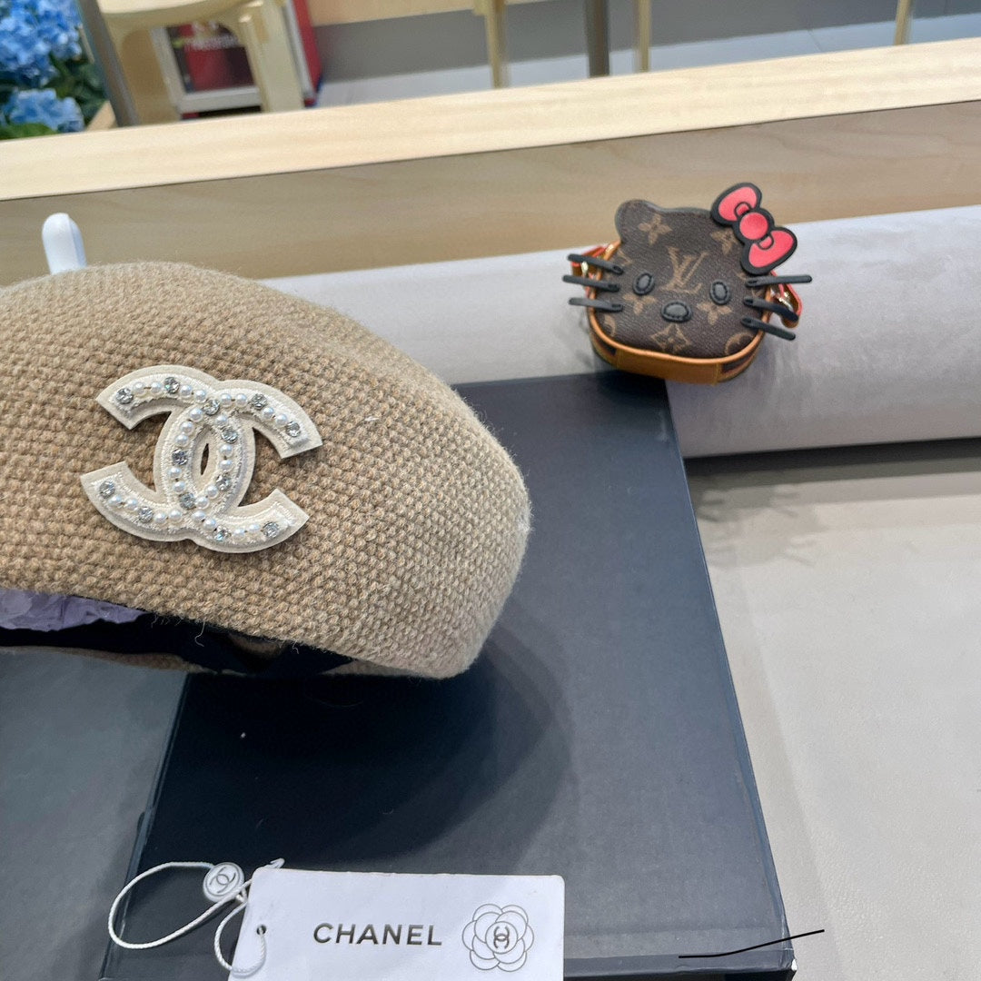 CHANEL BERET HAT IN ECRU TAN COTTON AND LINEN 417834