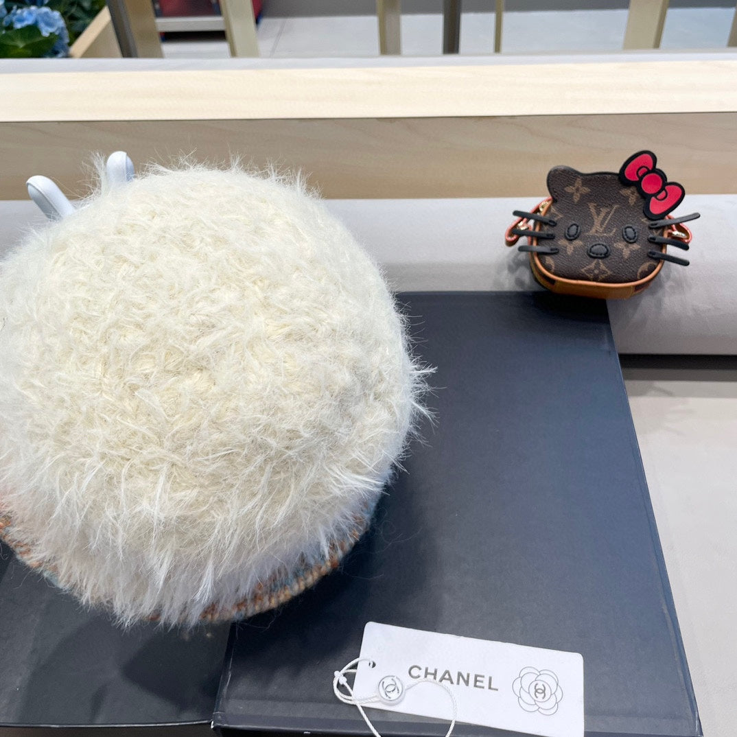 CHANEL BUCKET HAT IN BISQUE BEIGE LAMB FUR 419467