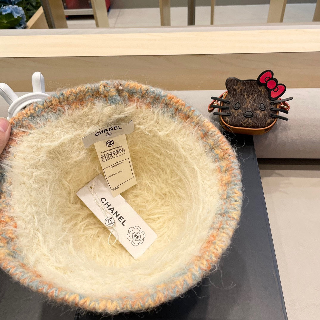 CHANEL BUCKET HAT IN BISQUE BEIGE LAMB FUR 419467