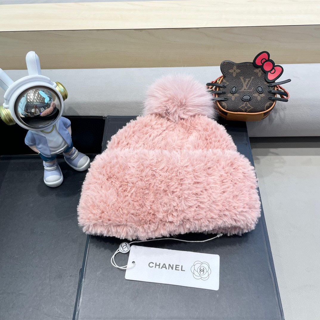CHANEL BEANIE HAT IN LIGHT PINK SOLF FLEECE 419712