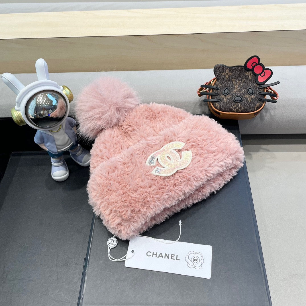 CHANEL BEANIE HAT IN LIGHT PINK SOLF FLEECE 419712