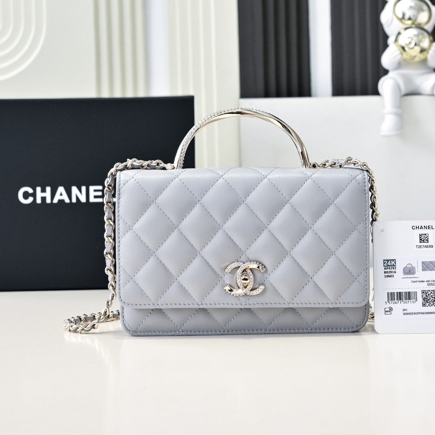 CHANEL 24K Woc Top Handle 19cm Light Grey Lambskin Light Gold Hardware