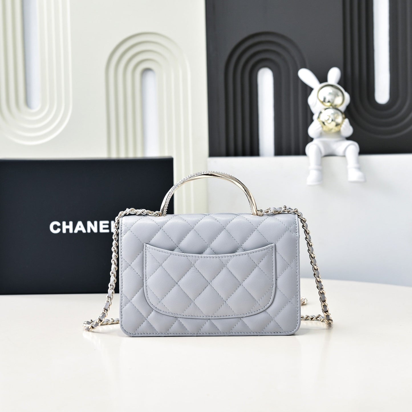 CHANEL 24K Woc Top Handle 19cm Light Grey Lambskin Light Gold Hardware