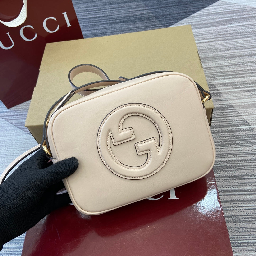 Gucci BLONDIE MINI SHOULDER BAG 21 IN WHITE CALFSKIN