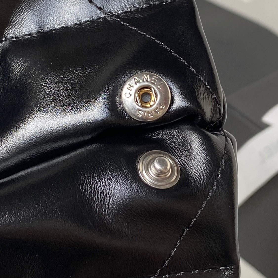 CHANEL 24C Hobo 22 bag 45cm Black Lambskin