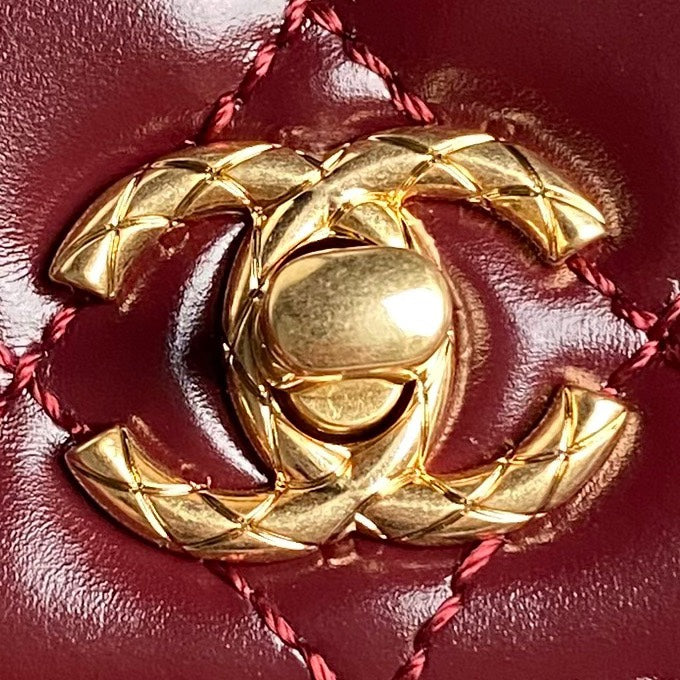CHANEL 24A Coco Handle Mini 19cm Burgundy Patent Calfskin Gold Hardware