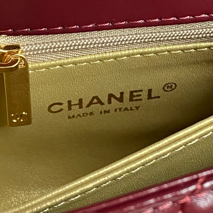 CHANEL 24A Coco Handle Mini 19cm Burgundy Patent Calfskin Gold Hardware
