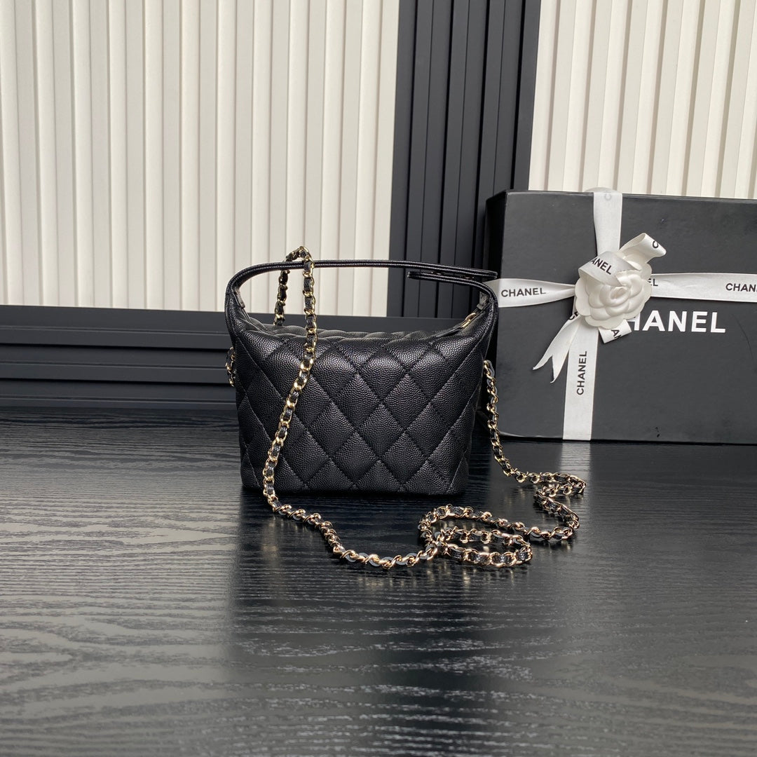 CHANEL 25C Hobo Bag 21.5cm Top Handle Black Grained Calfskin