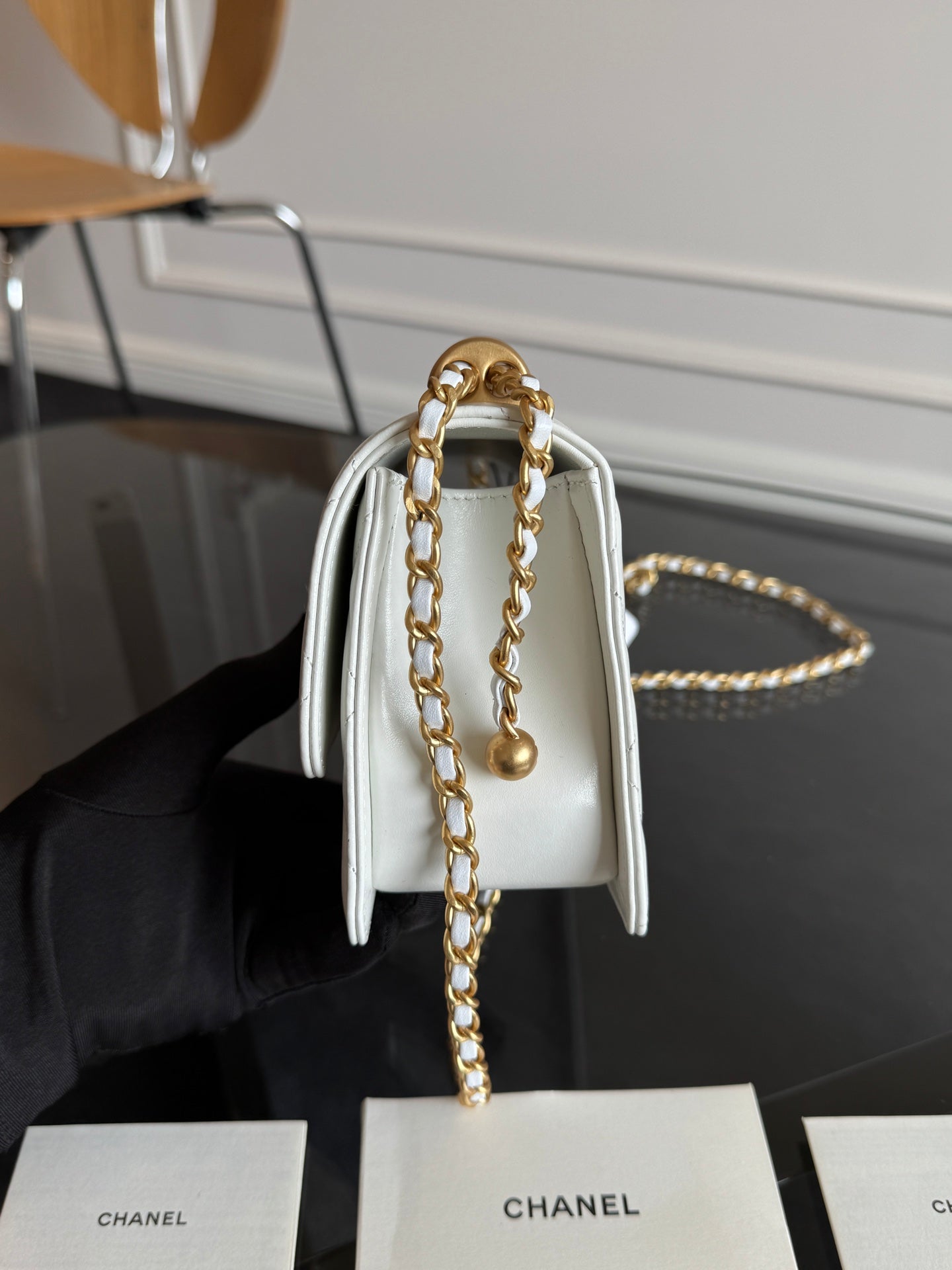 CHANEL Mini Flap 19cm White Lambskin Gold Hardware
