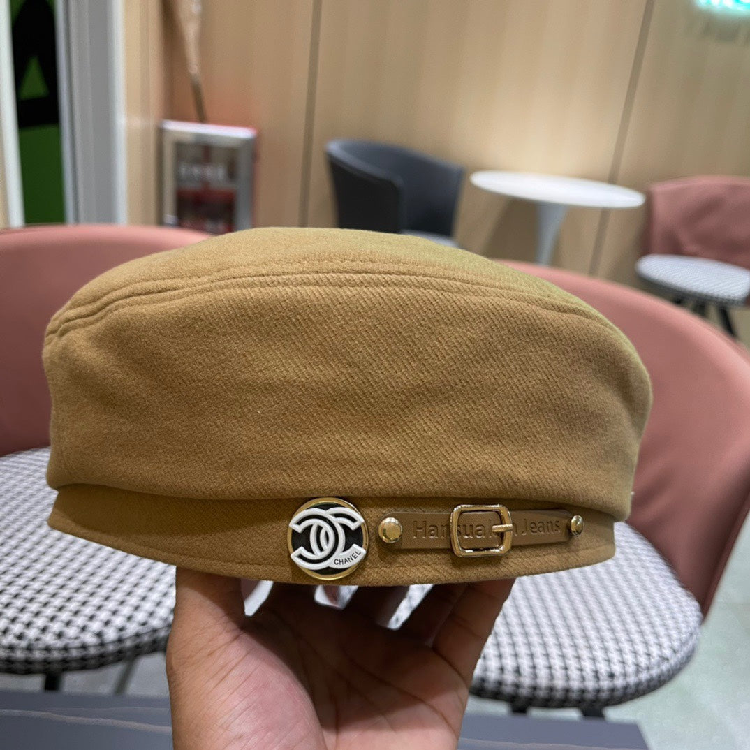 CHANEL BERET HAT IN PEANUT BROWN FABRIC 419383