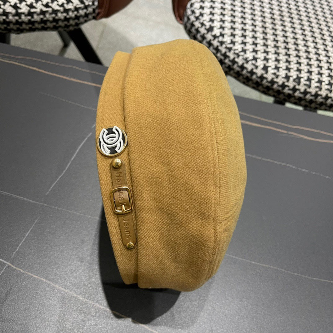 CHANEL BERET HAT IN PEANUT BROWN FABRIC 419383