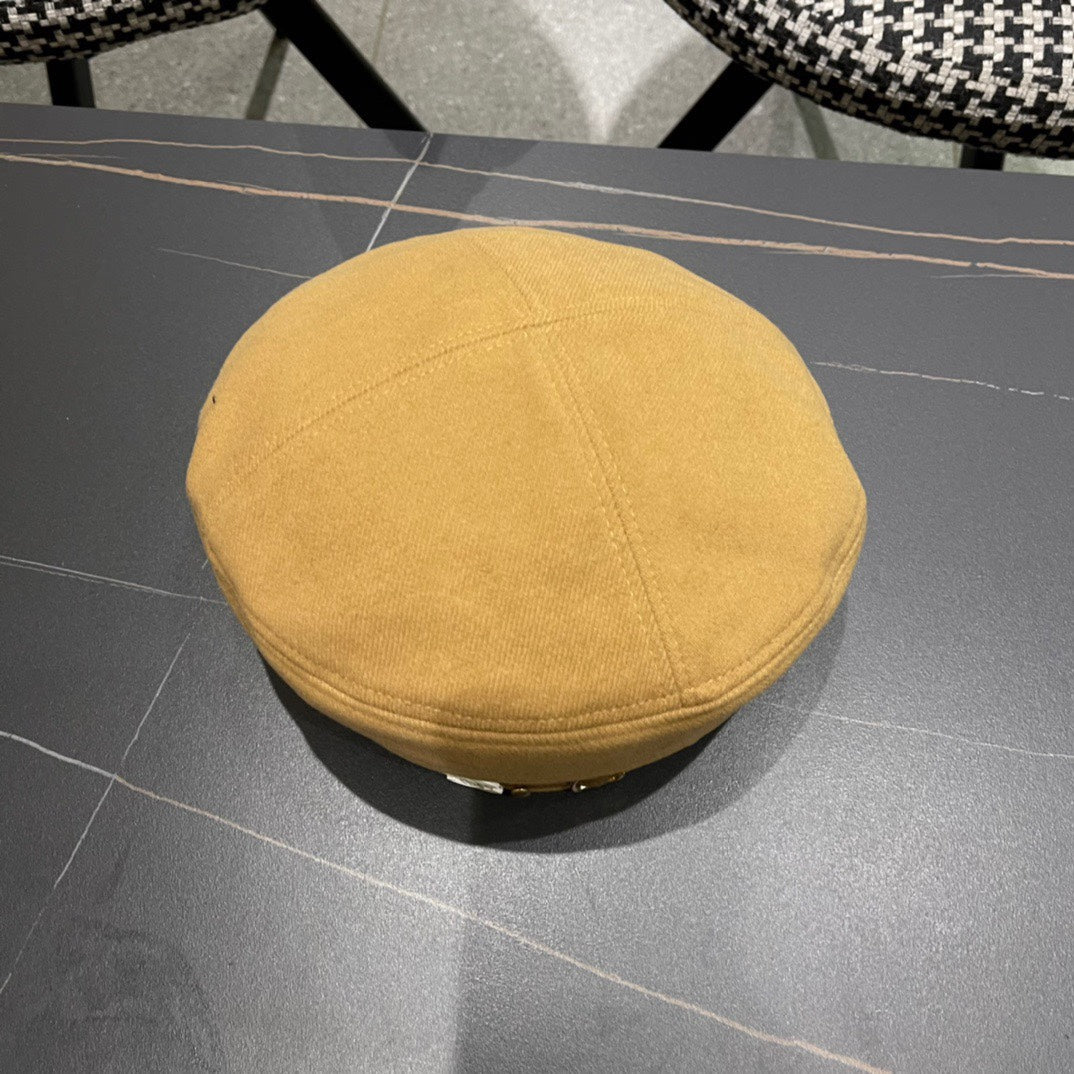 CHANEL BERET HAT IN PEANUT BROWN FABRIC 419383