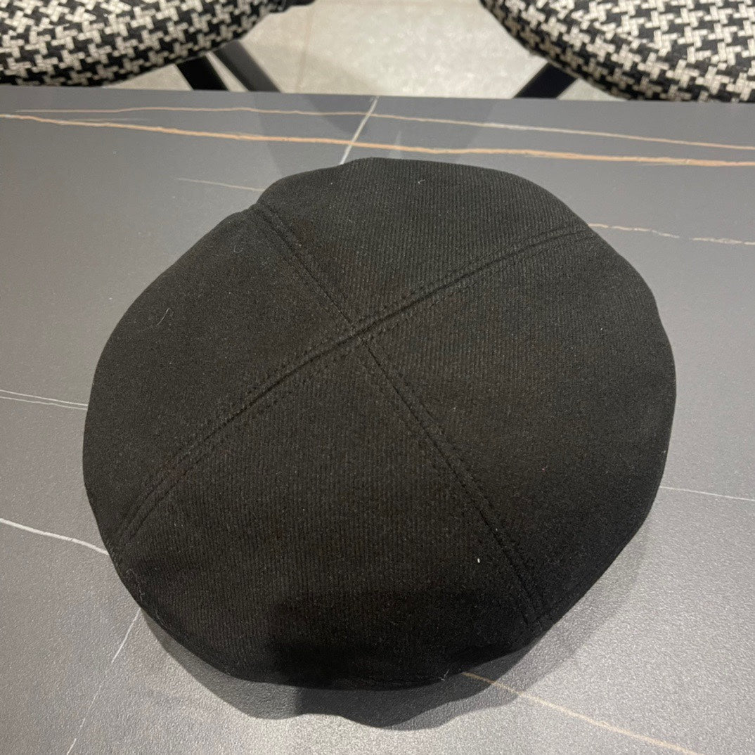 CHANEL BERET HAT IN BLACK FABRIC 419385