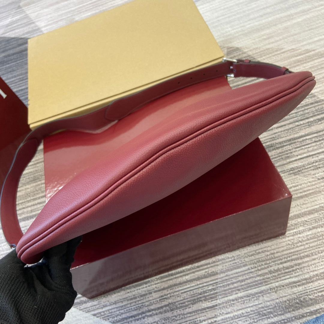 Gucci BODY SHOULDER BAG 40 IN BURGUNDY RED CALFSKIN SILVER HARDWARE