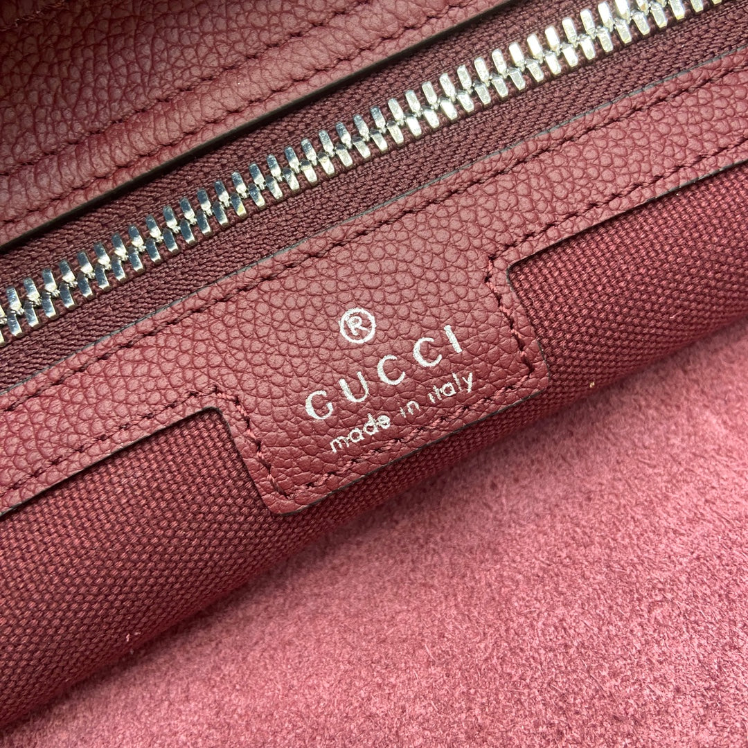Gucci BODY SHOULDER BAG 40 IN BURGUNDY RED CALFSKIN SILVER HARDWARE