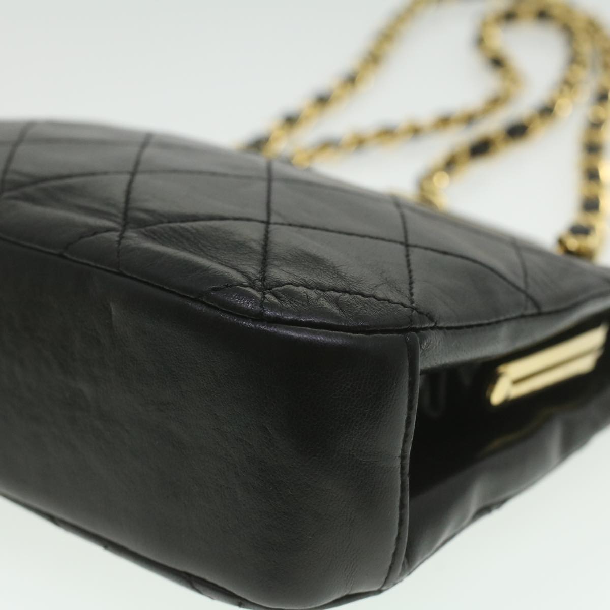 CHANEL Matelasse Clasp Chain Shoulder Bag Lamb Skin Black CC kk164