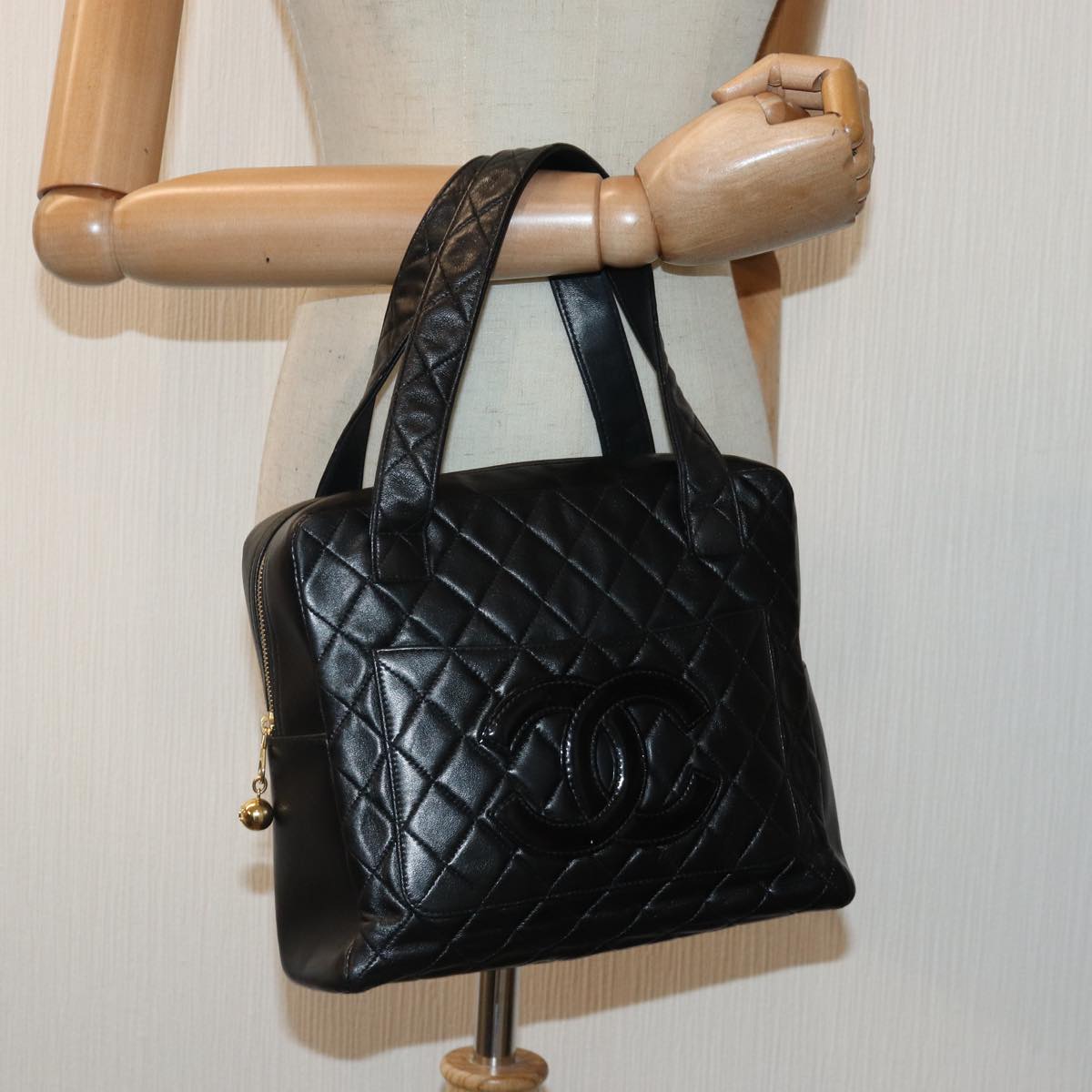 CHANEL Matelasse COCO Mark Hand Bag Lamb Skin Black Gold CC kk300