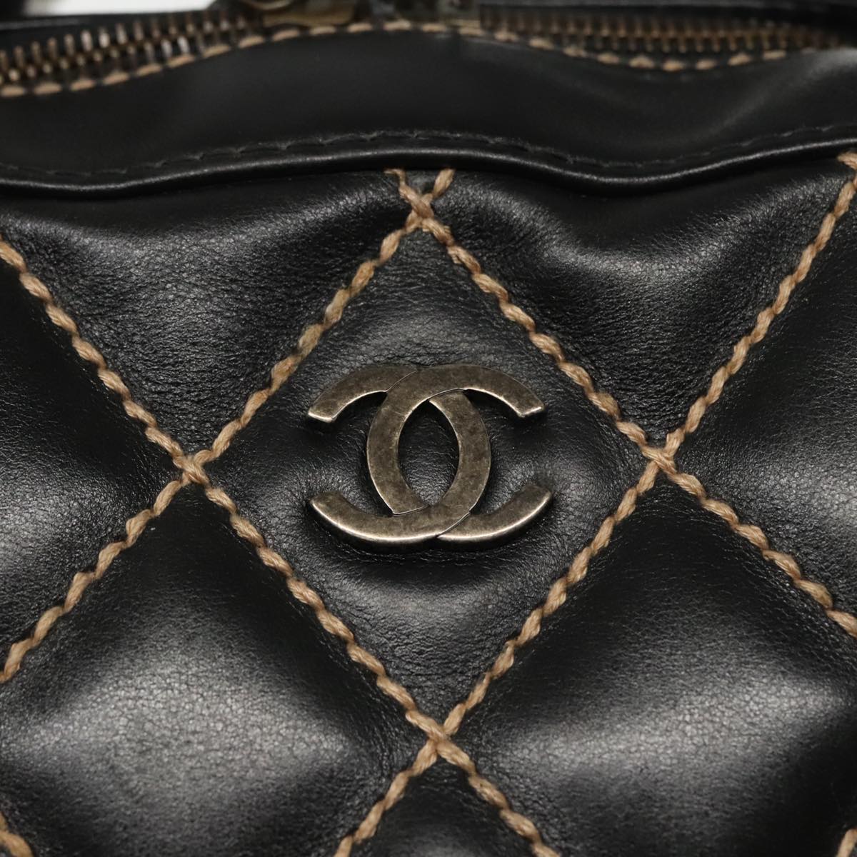 CHANEL Wild Stitch Hand Bag Leather Black CC kk367