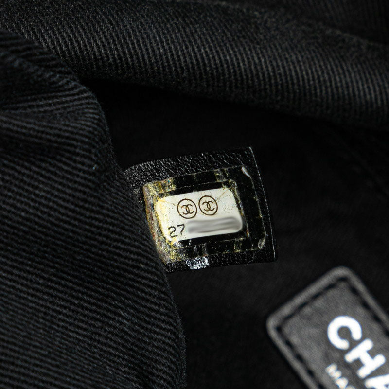Chanel Canvas Leather Handbag Chain Bag A57180