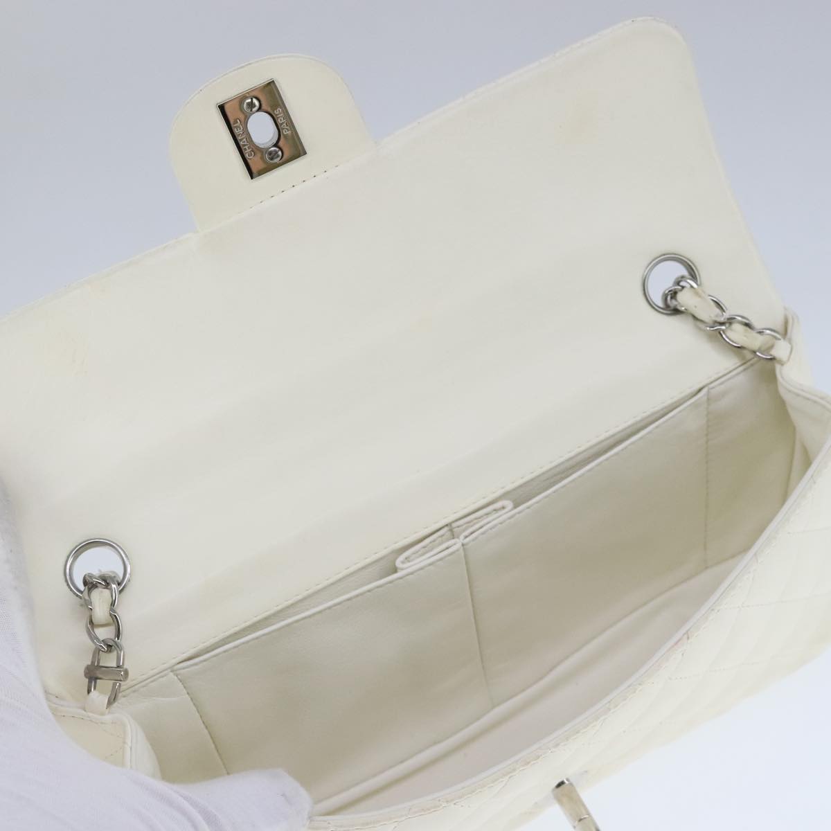 CHANEL Matelasse Chain Shoulder Bag Lamb Skin White Silver CC PP036