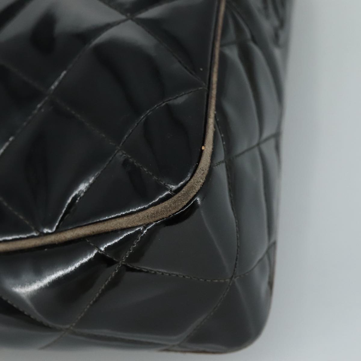 CHANEL Matelasse Shoulder Bag Patent Leather Black Gold CC PP073