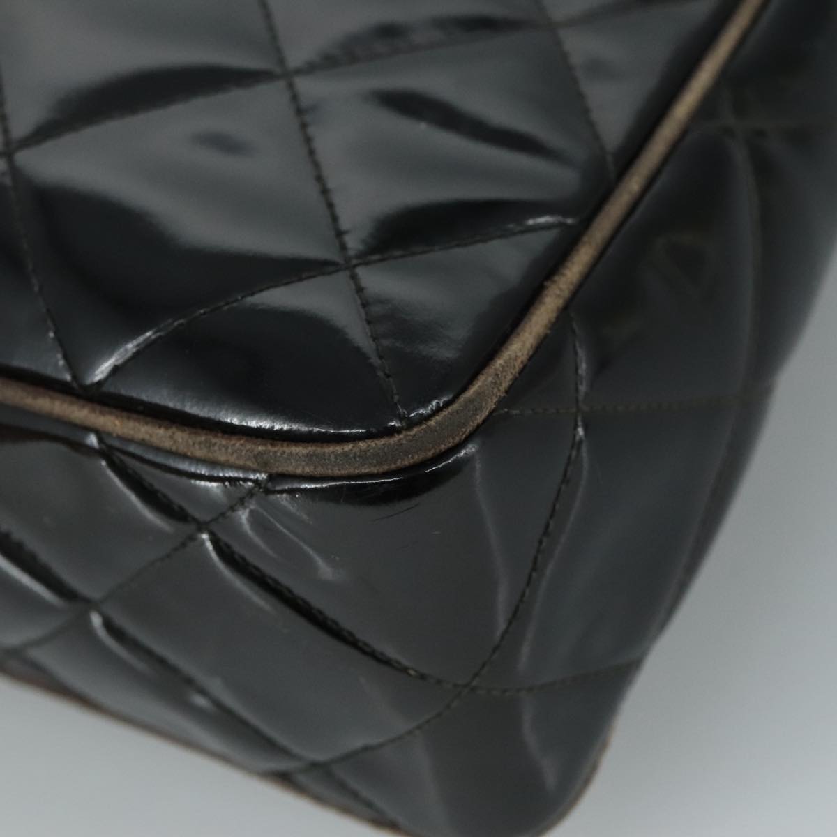 CHANEL Matelasse Shoulder Bag Patent Leather Black Gold CC PP073
