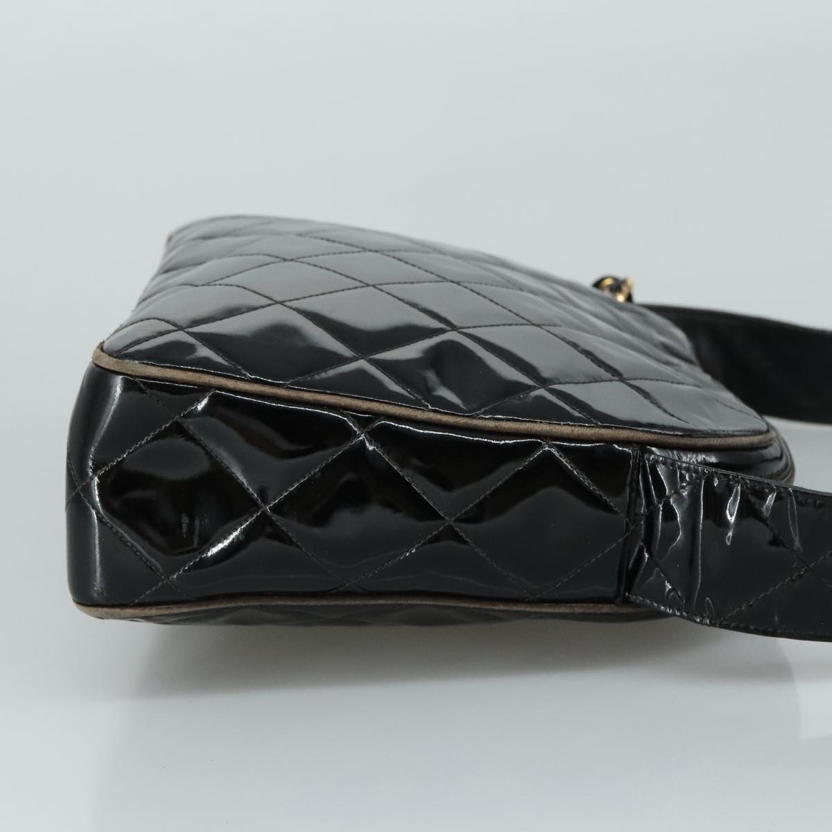 CHANEL Matelasse Shoulder Bag Patent Leather Black Gold CC PP073