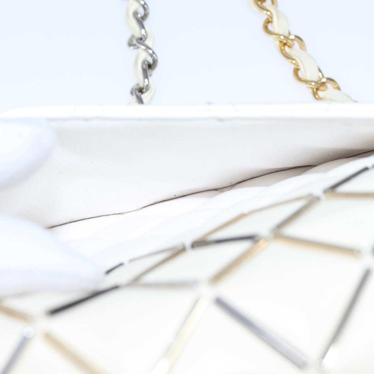 CHANEL Matelasse Chain Shoulder Bag Lamb Skin White CC PP140A