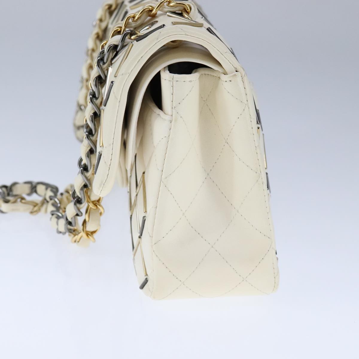 CHANEL Matelasse Chain Shoulder Bag Lamb Skin White CC PP140A