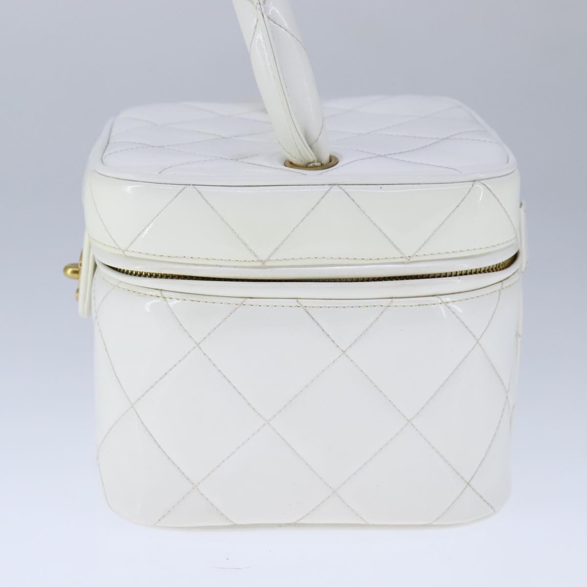 CHANEL Matelasse Vanity Cosmetic Pouch Patent leather White Gold CC PP147