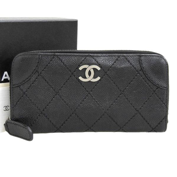Chanel null Leather 10 in New Condition