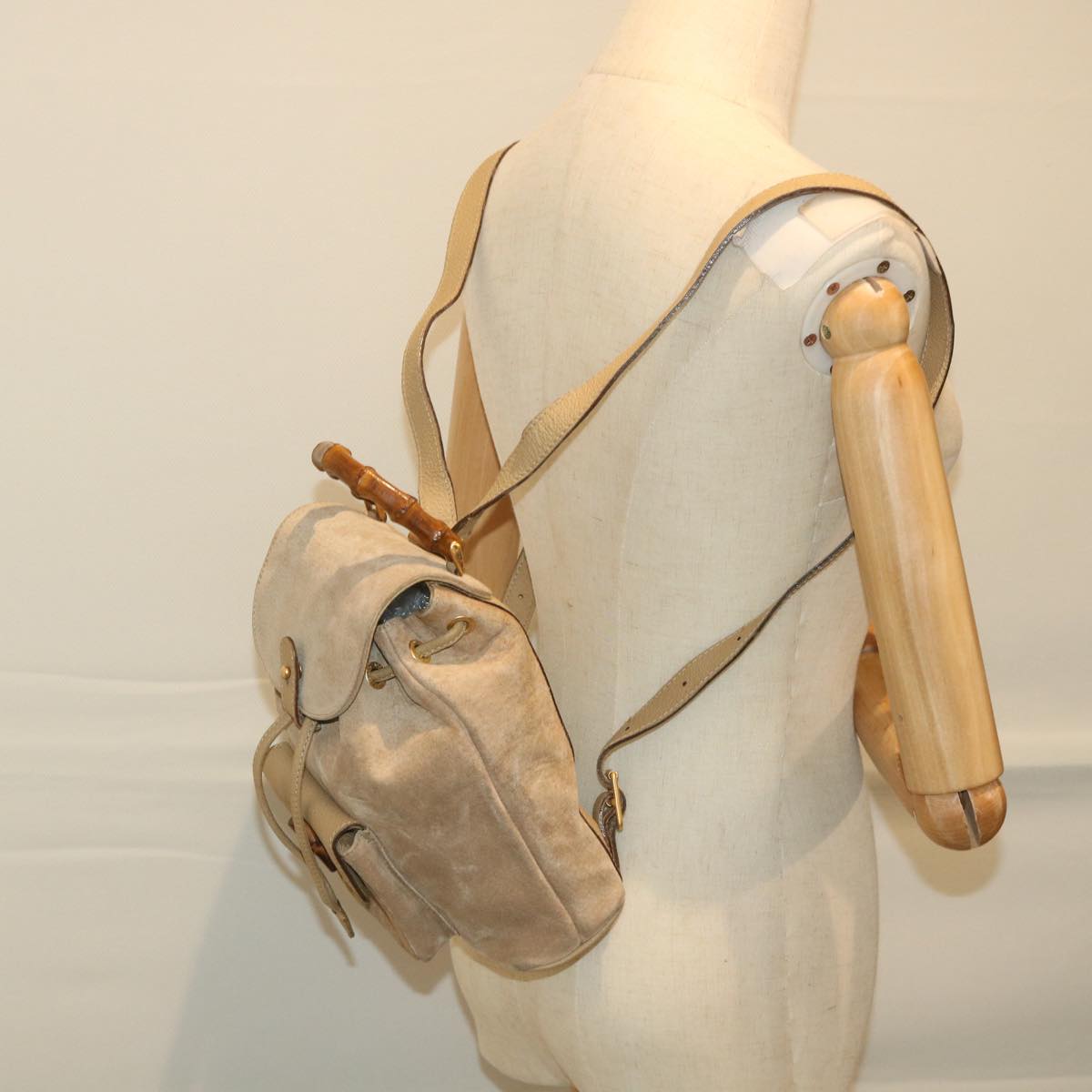 GUCCI Bamboo Backpack Suede Beige th4299