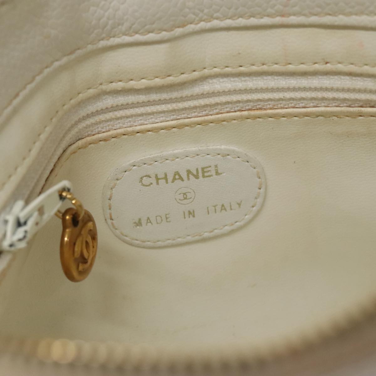 CHANEL Pouch Caviar Skin White Gold CC ti2536
