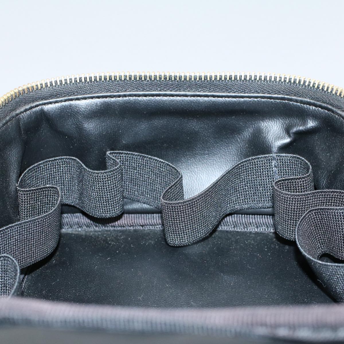 CHANEL Vanity Cosmetic Pouch Patent leather Black CC yb378