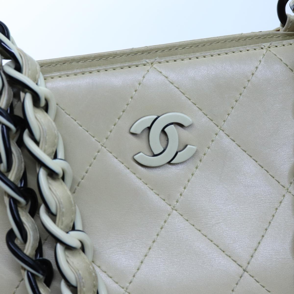 CHANEL Matelasse Chain Tote Bag Leather Beige CC yk11588