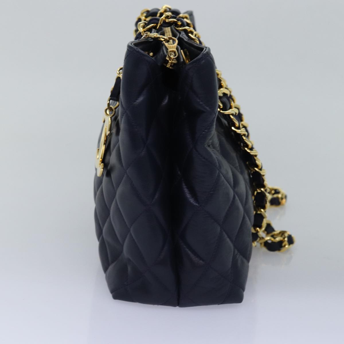 CHANEL Matelasse Chain Shoulder Bag Lamb Skin Navy CC yk12992