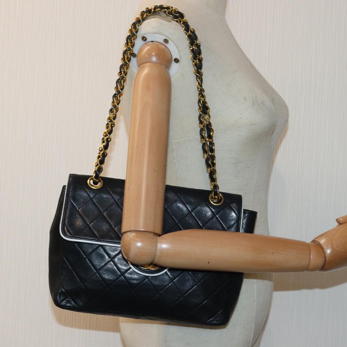 CHANEL Matelasse Turn Lock Chain Bag Lamb Skin Black White CC yk13824