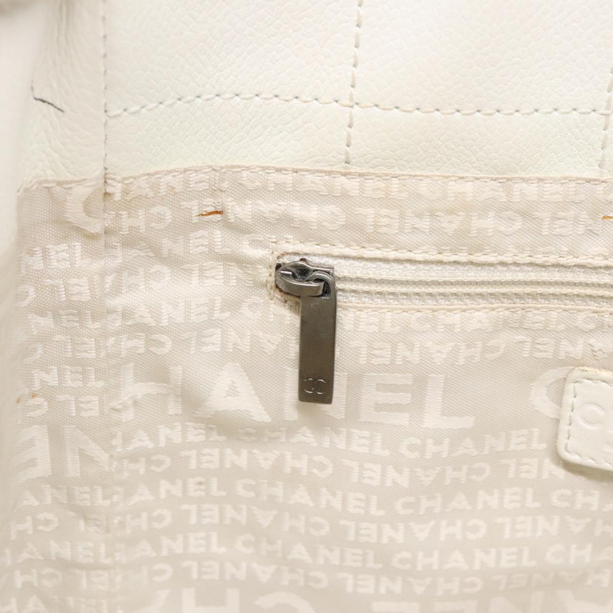 CHANEL Choco Bar Hand Bag Leather White Silver CC yk14765