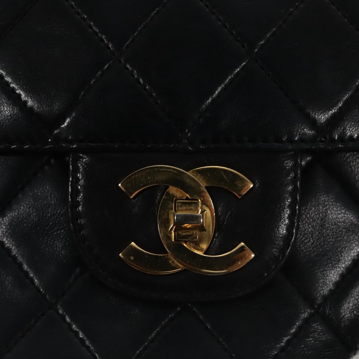 CHANEL Matelasse Chain Hand Bag Lamb Skin Vintage Black Gold CC yk16436
