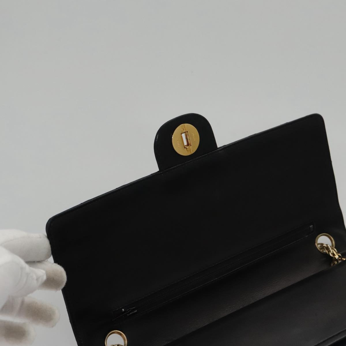 CHANEL Matelasse Chain Hand Bag Lamb Skin Vintage Black Gold CC yk16436