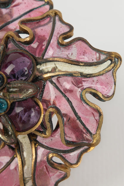 Broche en pte de verre Chanel 1990s