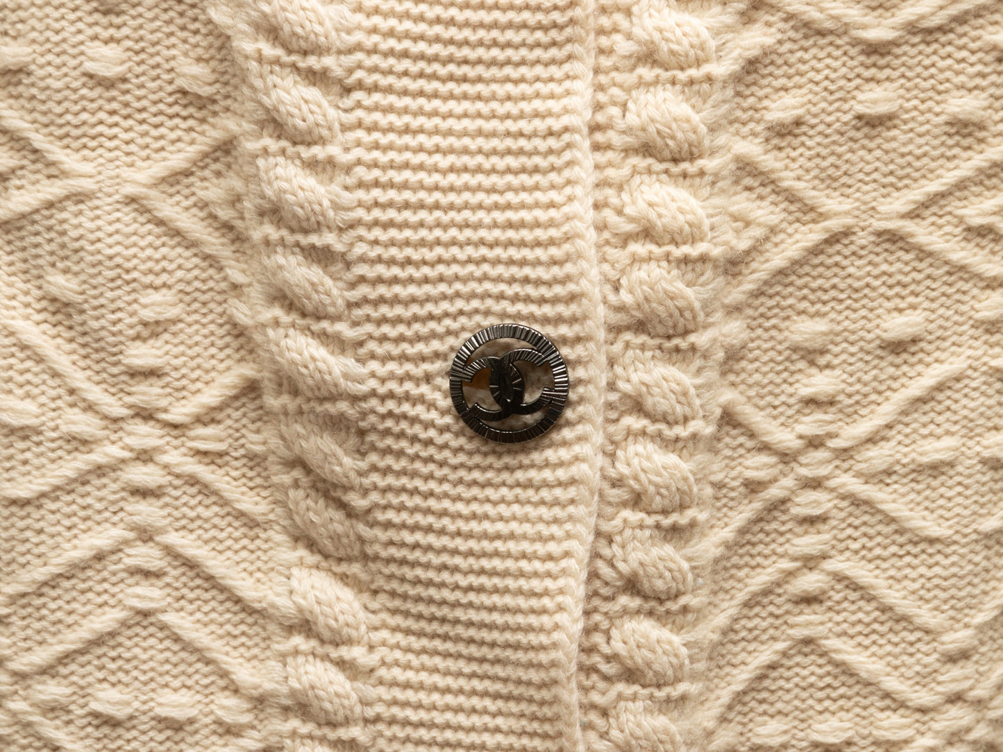 Cream & Navy Chanel Textured Cashmere Cardigan Size FR 46