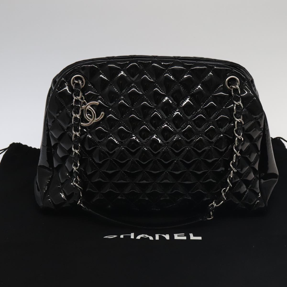 CHANEL Matelasse Chain Shoulder Bag Enamel Black CC 101334A