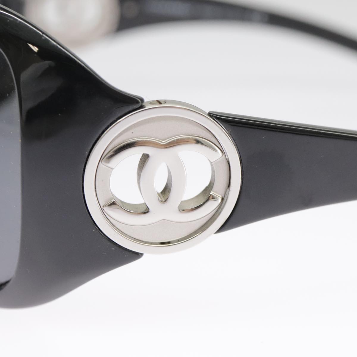 CHANEL Sunglasses plastic Black CC 101335