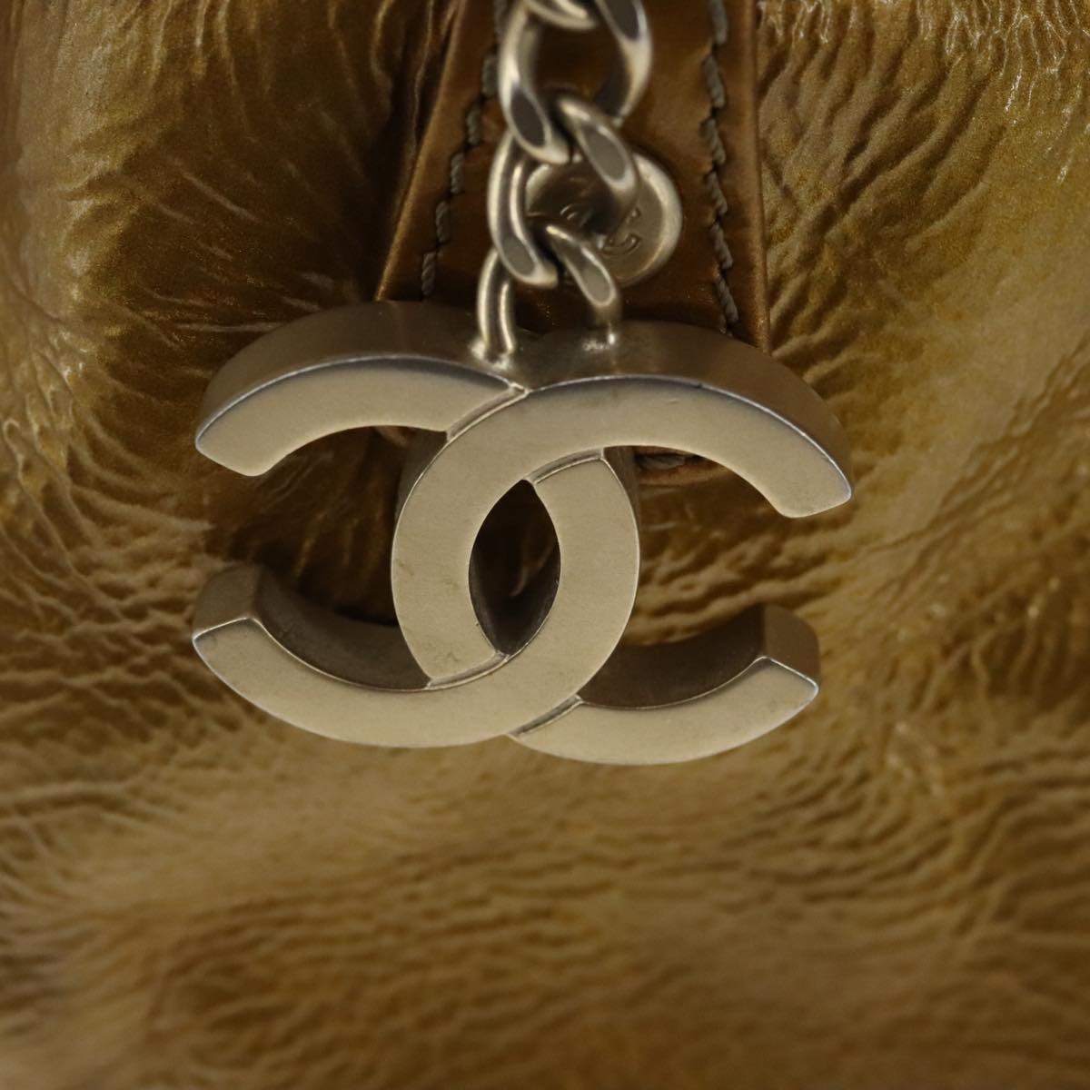 CHANEL Chain Shoulder Bag Patent Leather Gold CC 101963