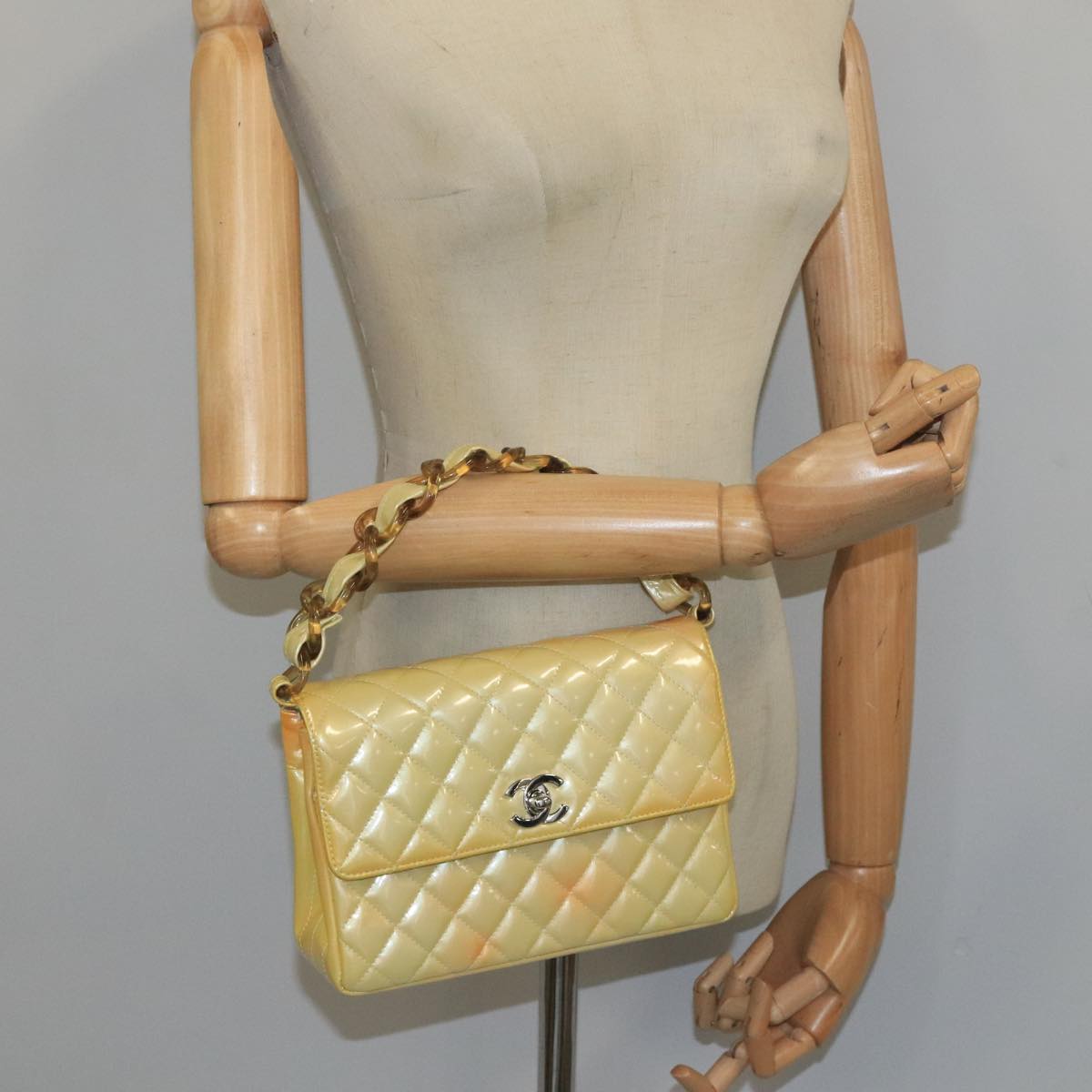 CHANEL Matelasse Hand Bag Patent leather Yellow CC 102023A