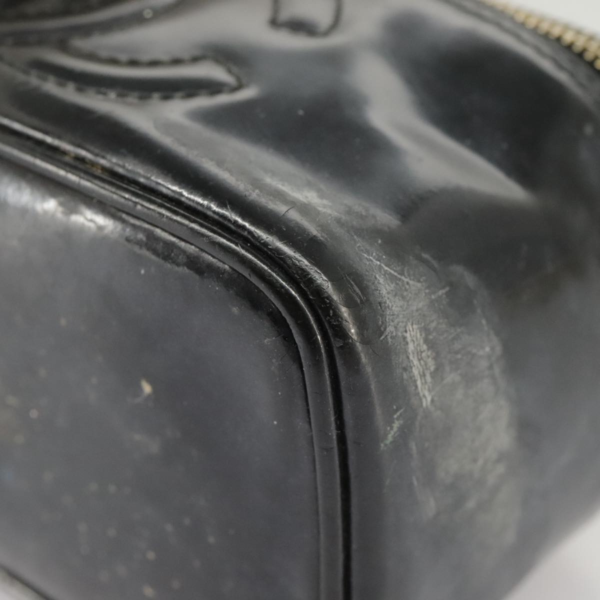 CHANEL Vanity Hand Bag Patent leather Black Gold CC 102205