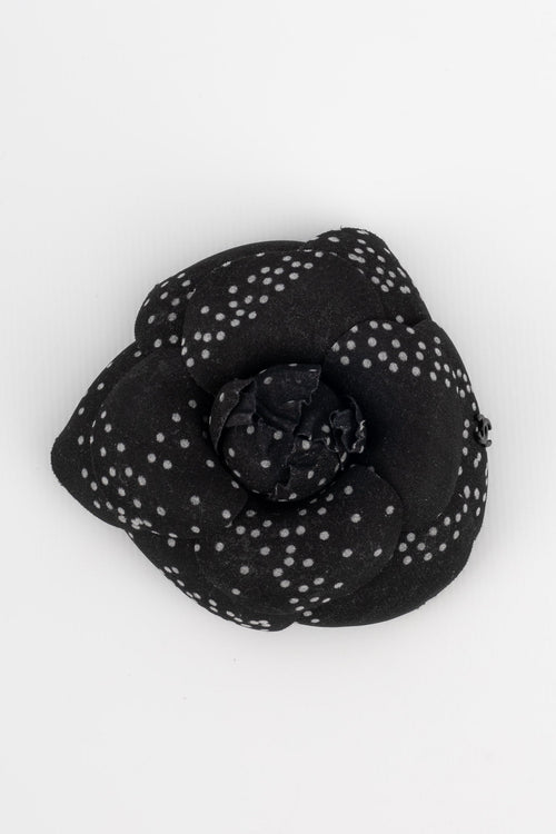 Broche camlia Chanel