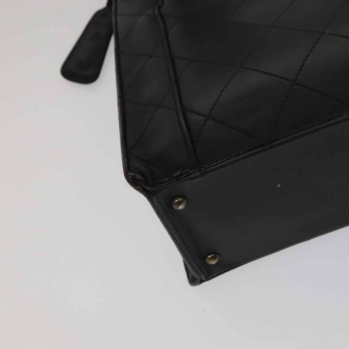 CHANEL Matelasse Shoulder Bag Leather Black CC 105958