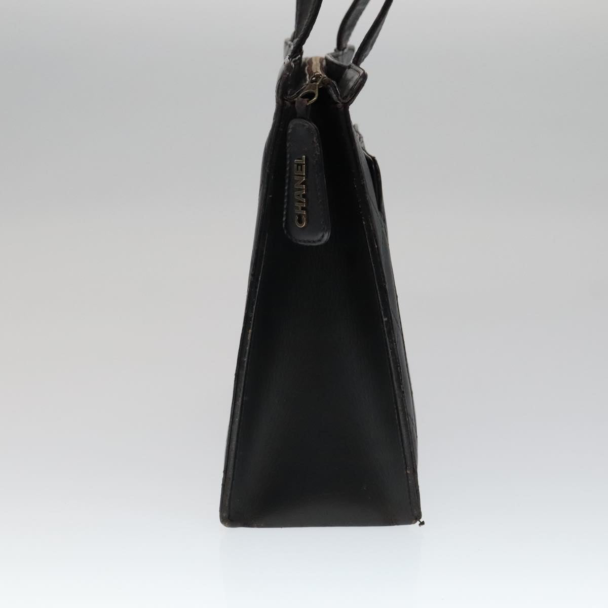 CHANEL Matelasse Shoulder Bag Leather Black CC 105958